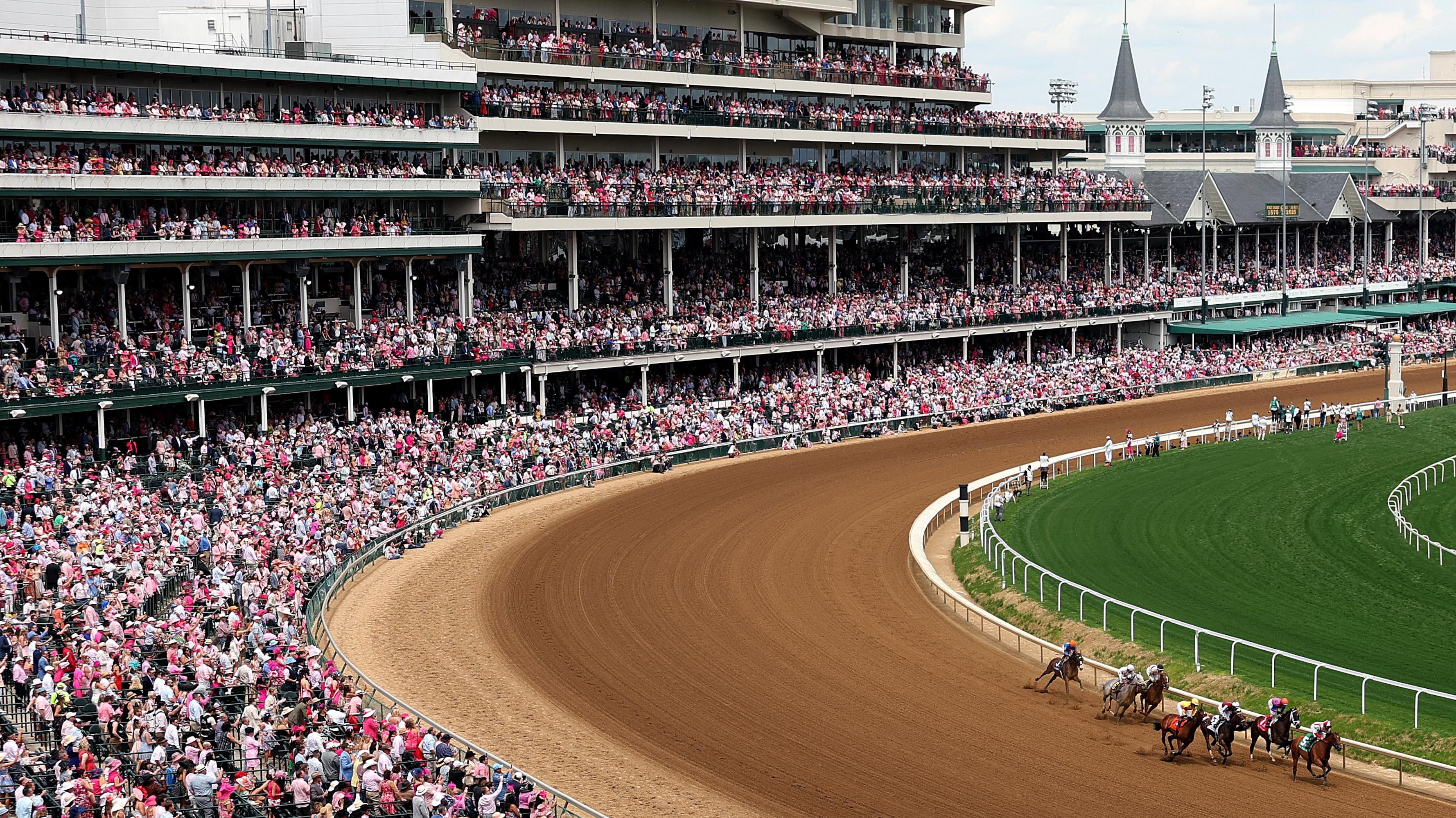 Good Cheer Wins Kentucky Oaks 2025; Journalism Favored for Kentucky Derby