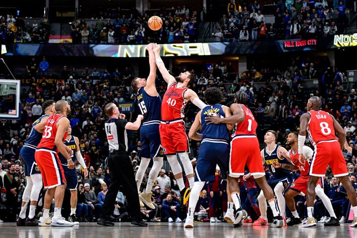 Gregg Popovich Steps Down as Spurs Coach, Mitch Johnson Named Successor
