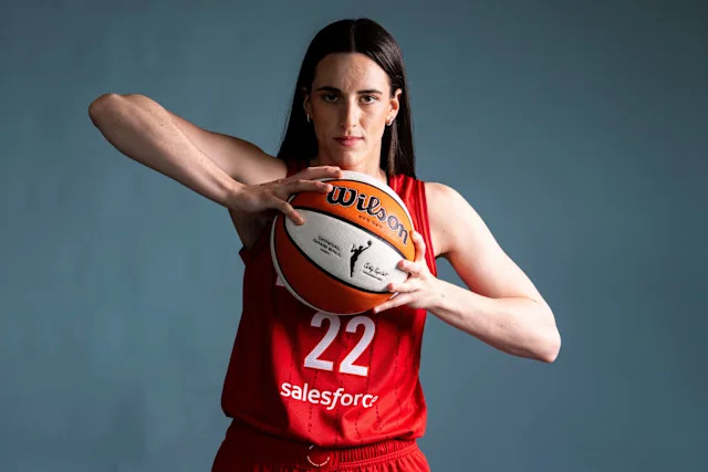 Caitlin Clark Returns from Leg Injury for Fever's Game in Iowa