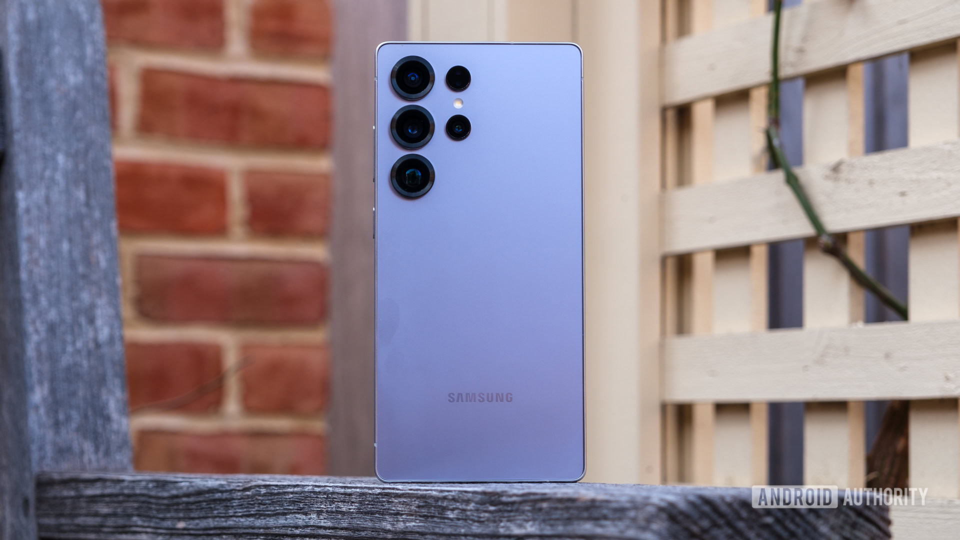 Samsung Galaxy S25 Ultra Sees Record-Low Price, Refurbished S24 Series Discounted