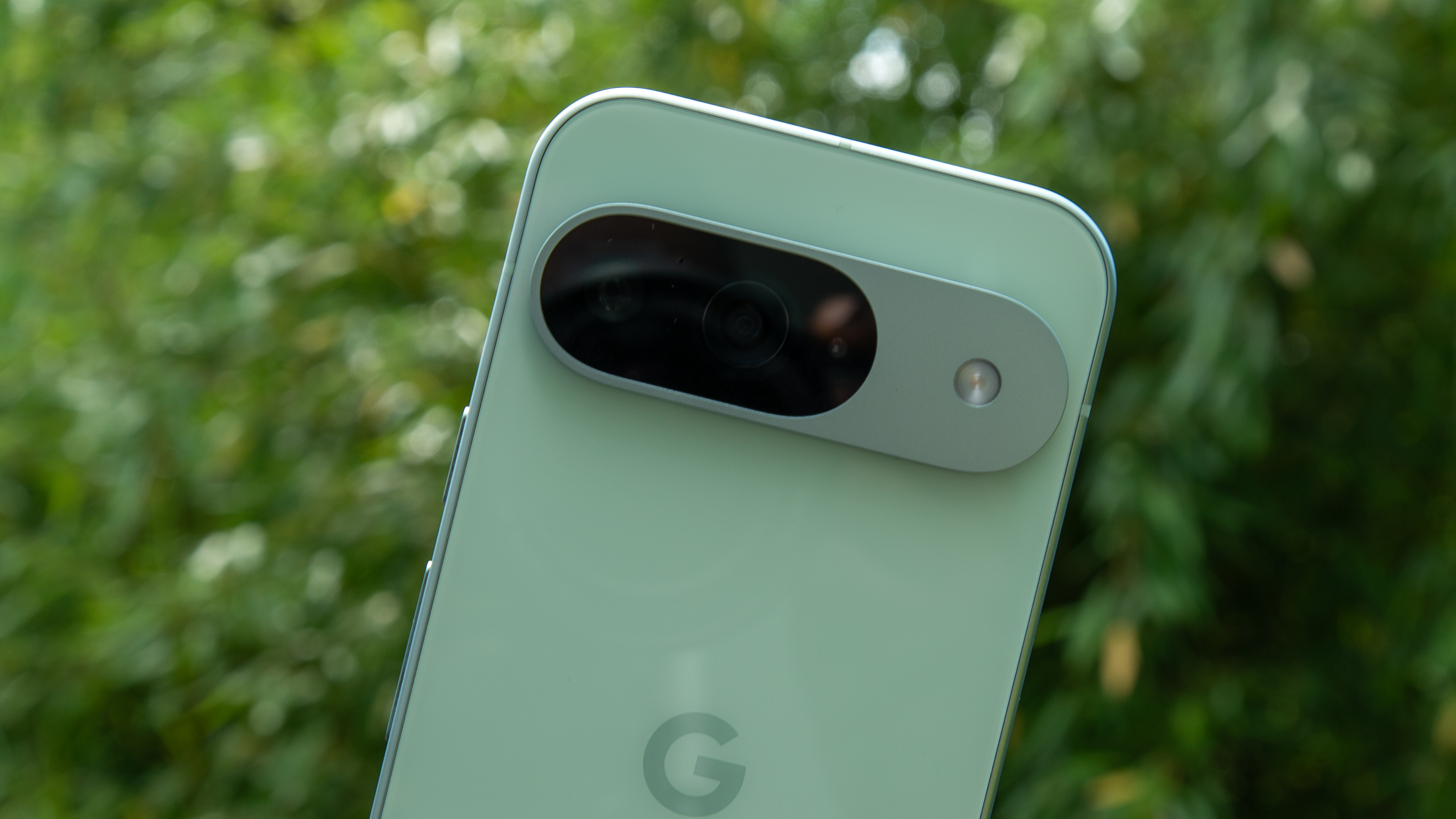 Google Pixel 9 Series and Kindle Colorsoft See Discounts in Mother's Day Sales