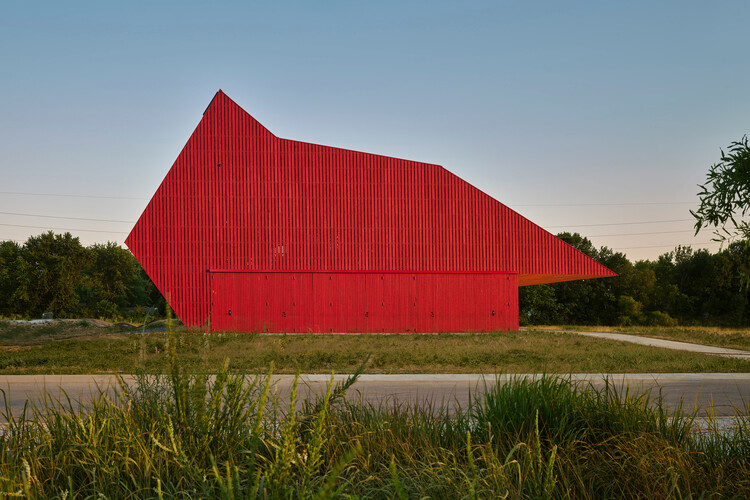 Thaden School Wins Mies Crown Hall Americas Prize for Architecture