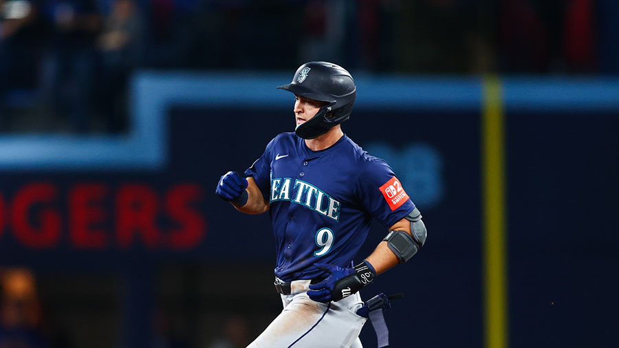 Seattle Mariners' Ben Williamson: Rookie Success and Draft Day Humour