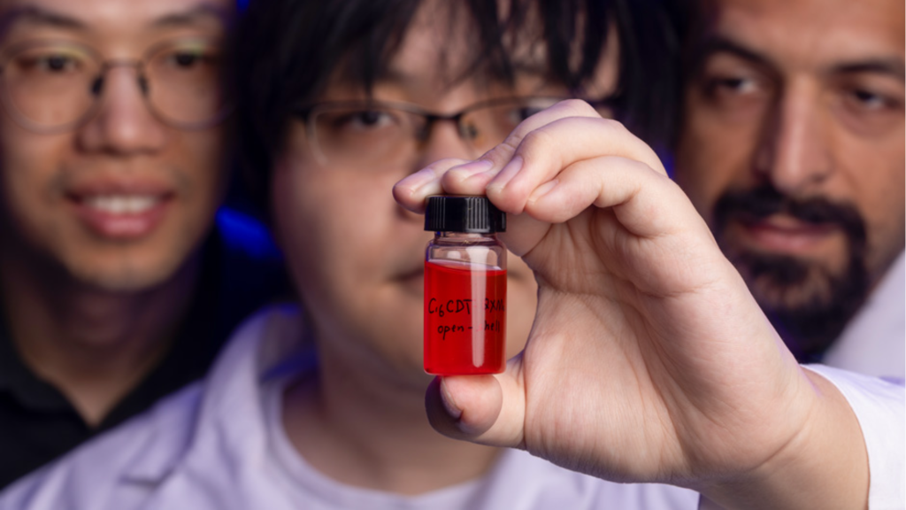 New Molecule Enables Efficient, Long-Distance Electron Transport for Future Computers