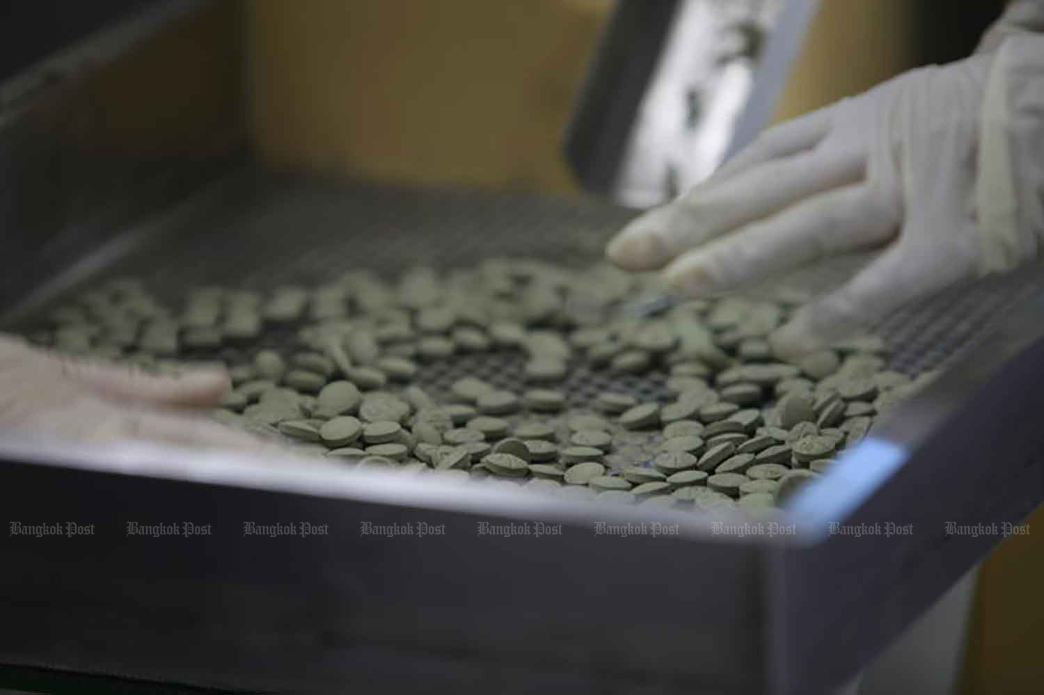 Thailand Encourages Herbal Medicine Prescription Amidst Doctor Concerns