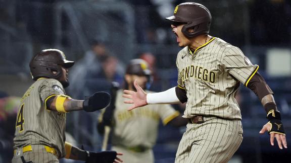 Padres Rally Past Yankees 4-3 for Sixth Straight Win