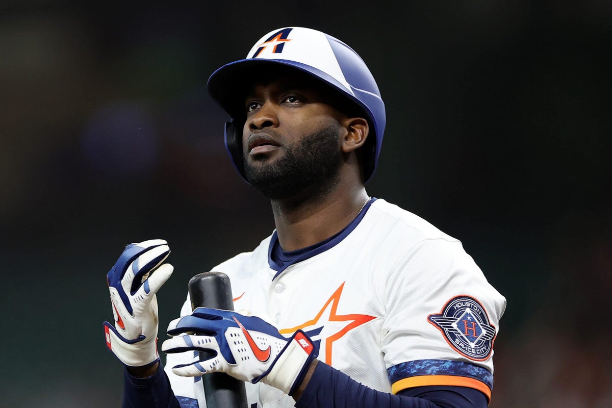 Astros' Yordan Alvarez Placed on IL with Right Hand Inflammation