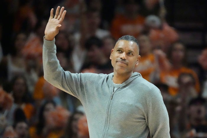 Allan Houston: Tennessee Basketball Legend, NBA All-Star, and Olympic Gold Medalist