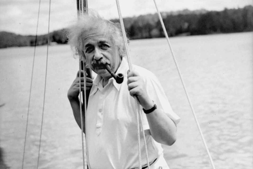 Einstein's Nautical Life: Sailing, Science, and the Theory of Relativity