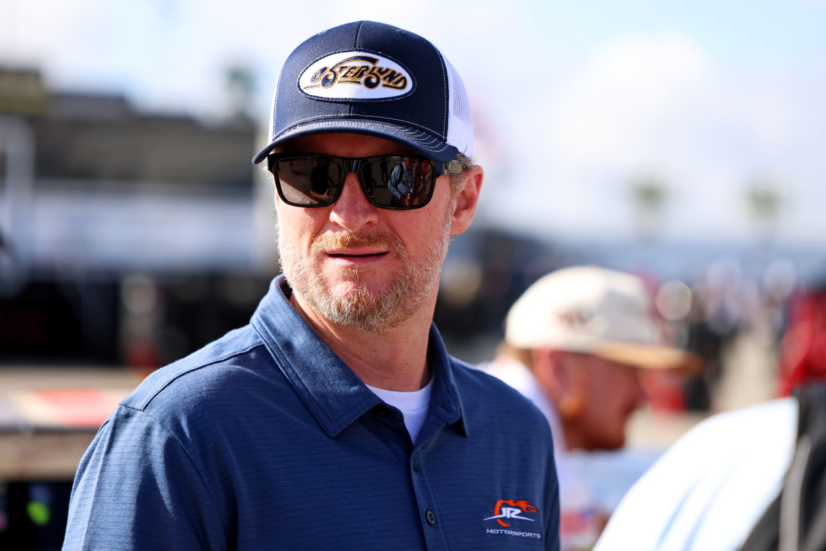 Allgaier Accepts Blame for Texas Wreck; Wright Criticized, Larson Wins