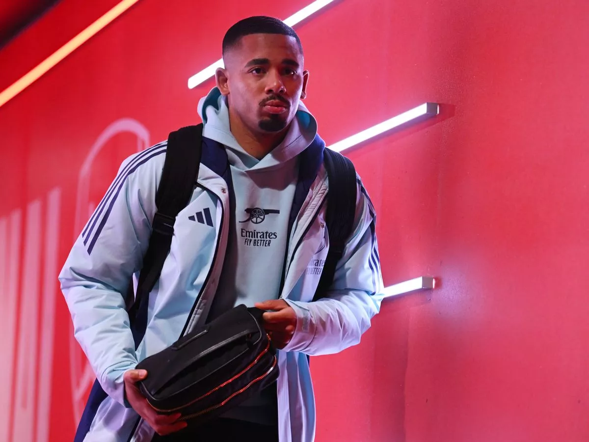 Gabriel Jesus Travels to Paris Amid Injury Recovery, Posts Cryptic Messages