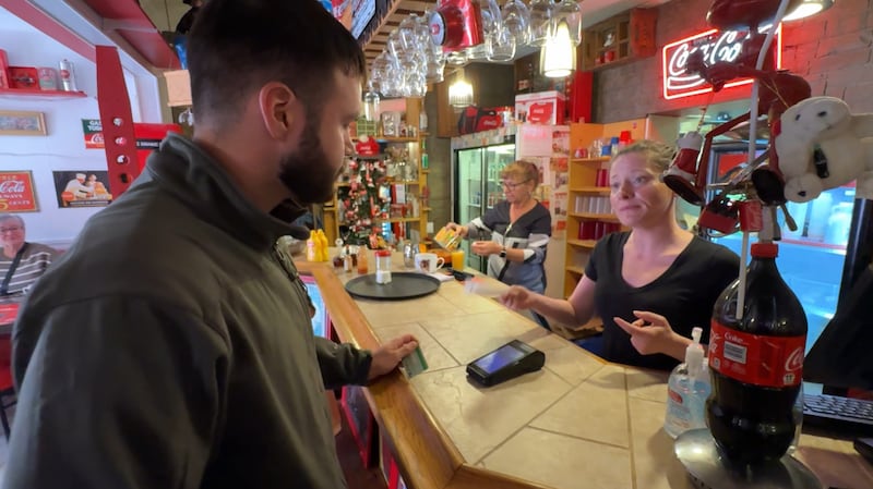 Quebec's New Tipping Law: Tips Calculated Pre-Tax, Ontario Remains Unchanged