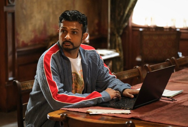 'Ghosts' Season 4 Finale: Devilish Deals, Steamy Kisses, and Life-or-Death Stakes