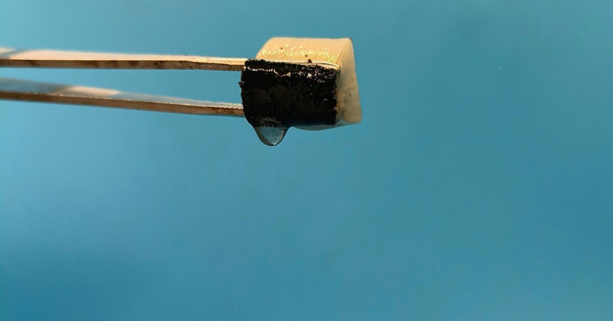 Solar-Powered Device Harvests Drinking Water from Air Using Novel Material