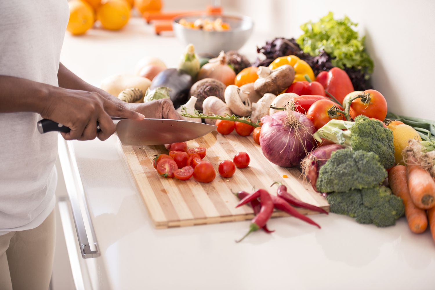 Dietitians Weigh In on "Human Kibble" Trend: Benefits and Drawbacks