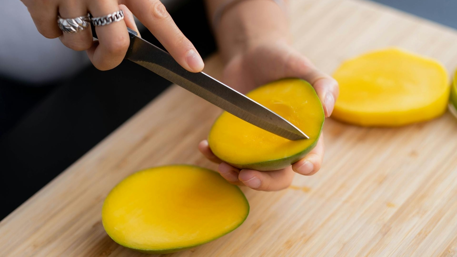 Mango Health Benefits: Digestion, Immunity, and Debunking Myths