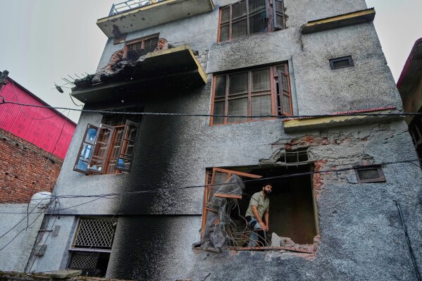 India-Pakistan Conflict Escalates: Cross-Border Attacks, Casualties, and International Concerns