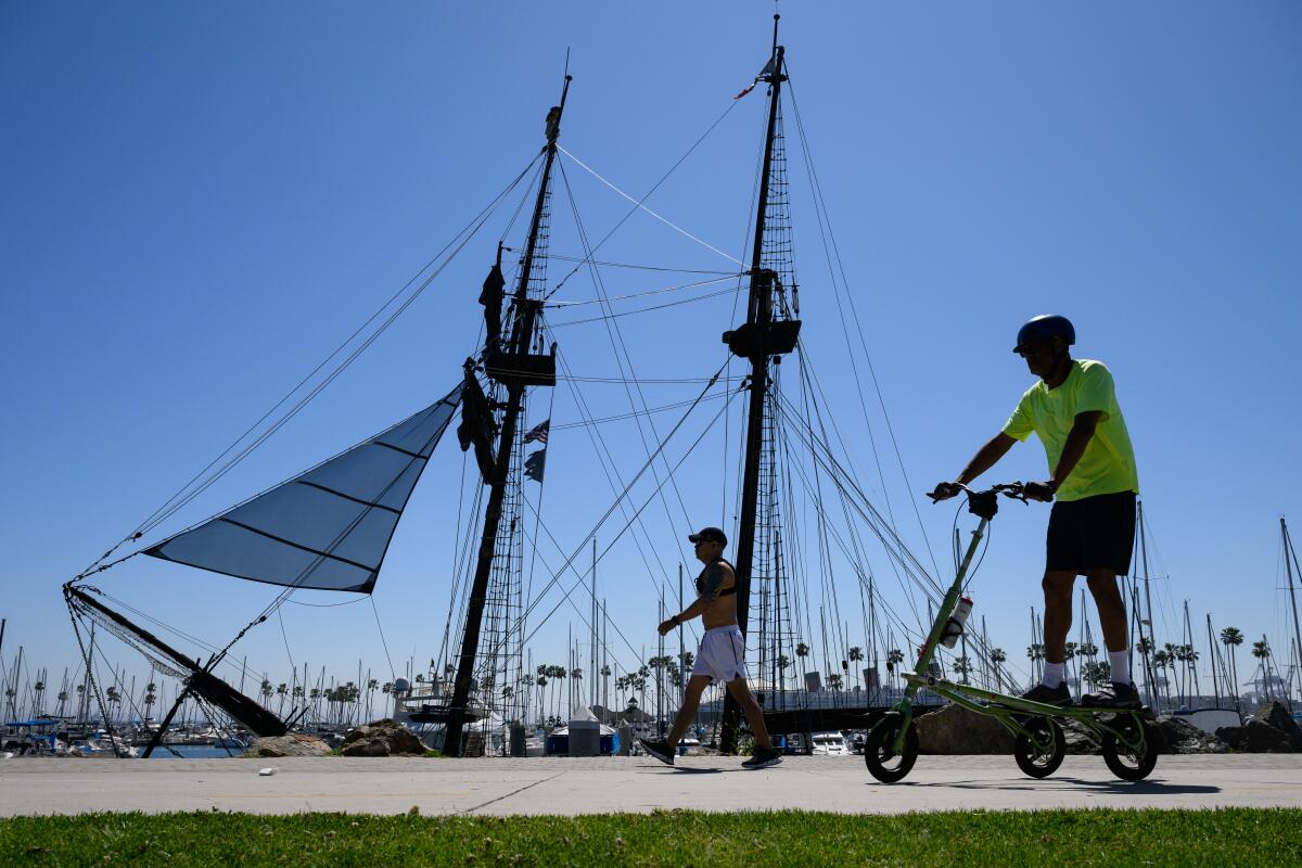 Southern California Braces for Weekend Heatwave, Temperatures Could Break Records
