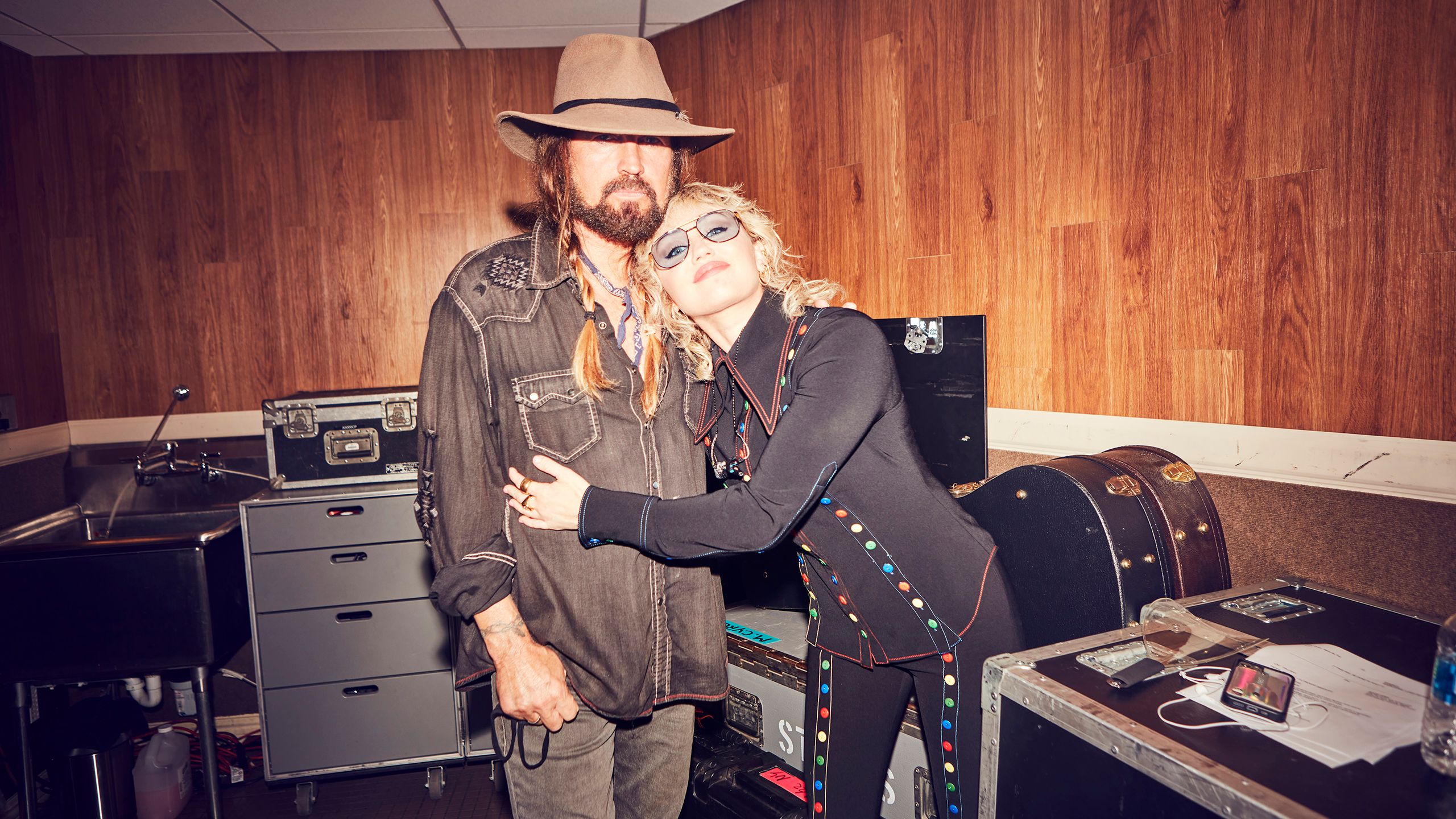 Miley Cyrus Addresses Family Feud Rumors, Reunited with Dad Billy Ray