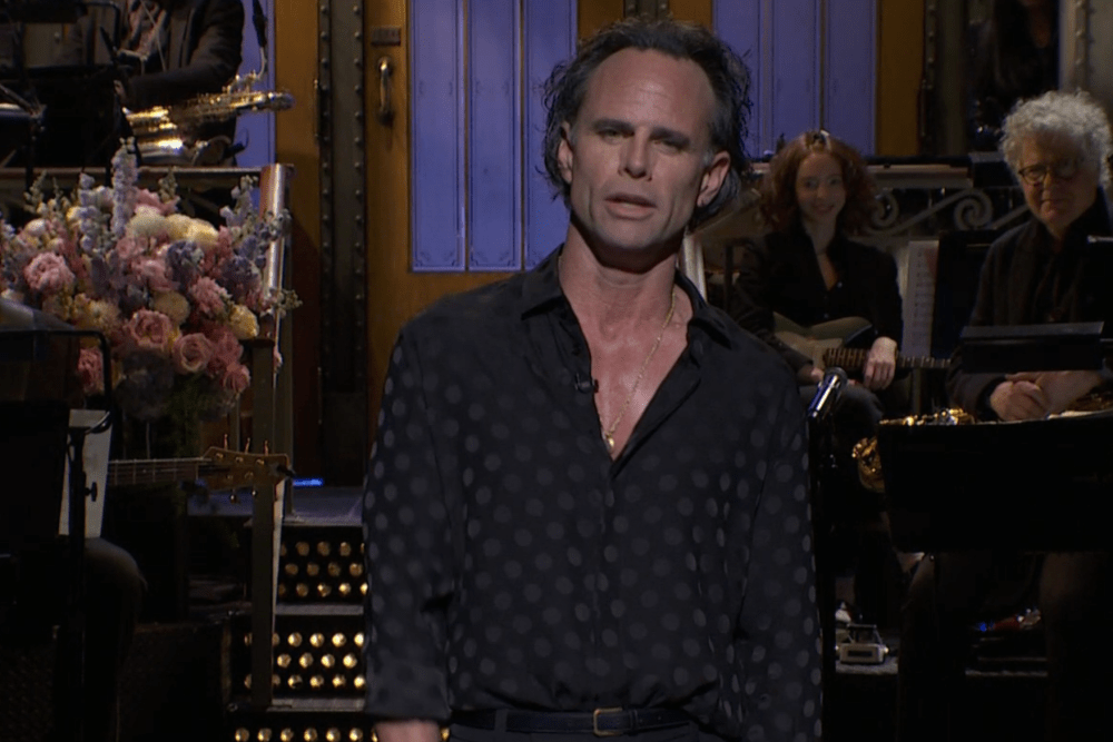 Walton Goggins Hosts SNL: Reflects on Career, 'White Lotus' Sex Symbol Status