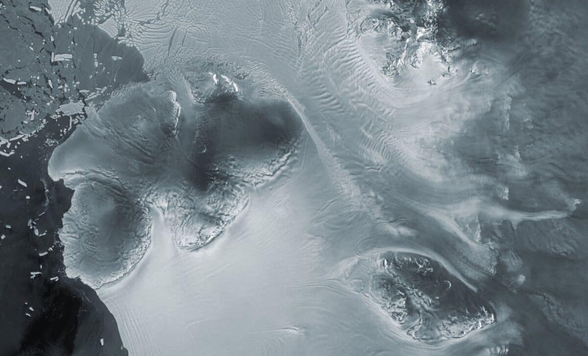 Antarctic Glacier Caught in Act of 'Ice Piracy,' Stealing Ice From Neighbor