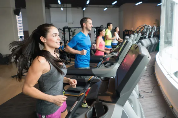 24 Hour Fitness Offers Discounted Summer Memberships for Teens Aged 14-18