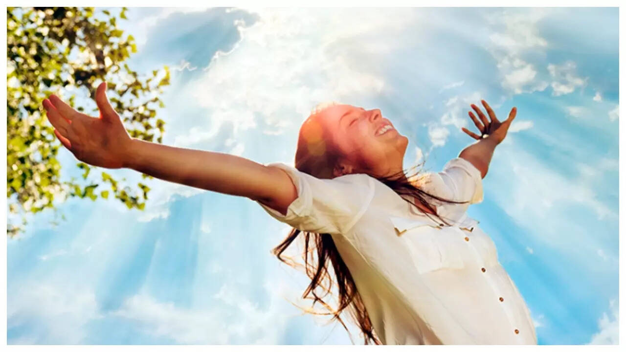 Vitamin D Deficiency: Risks, Symptoms, and Recommendations for Adequate Intake